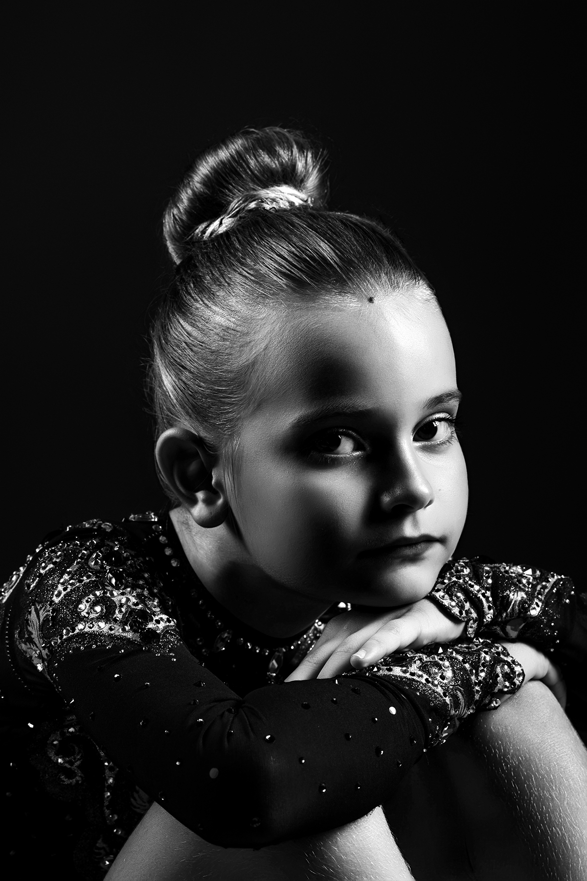 Young gymnast sports portrait at Noran Shine Studio, Tampa Bay