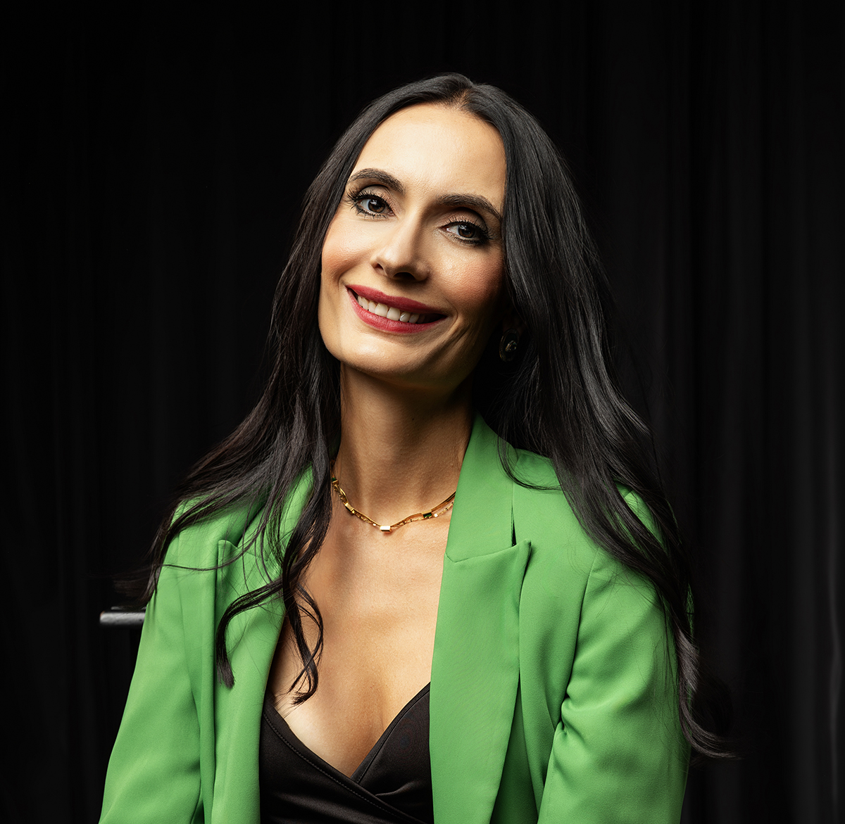 Olga, founder and photographer at Noran Shine Photography Studio